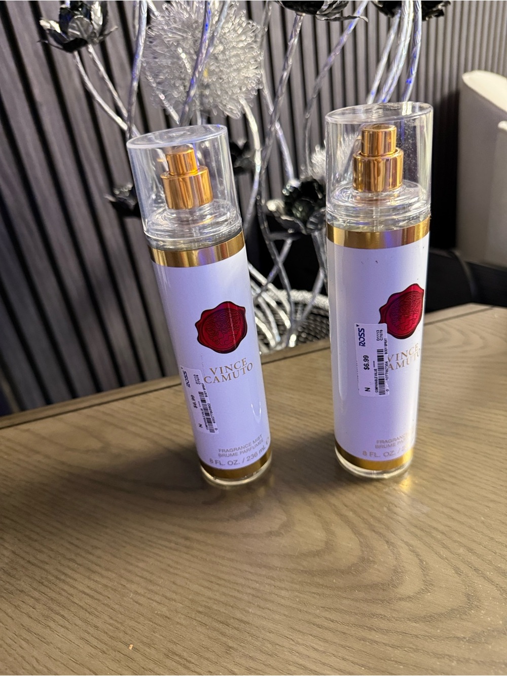 Vince Camuto White & Gold Body Wash Spray with Red Seal